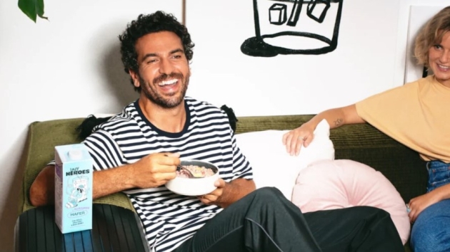 Elyas M’Barek launcht neue Marke Lazy Heroes - Mit der Marke Lazy Heroes launcht Schauspieler Elyas M'Barek Haferdrinks - Quelle: Webseite Lazy Heroes